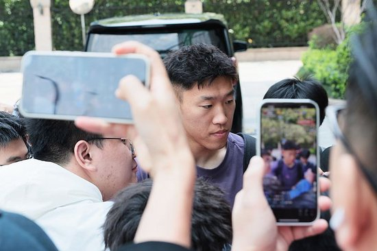 专业ag贵宾会拥有2000多名自主研发人员服务