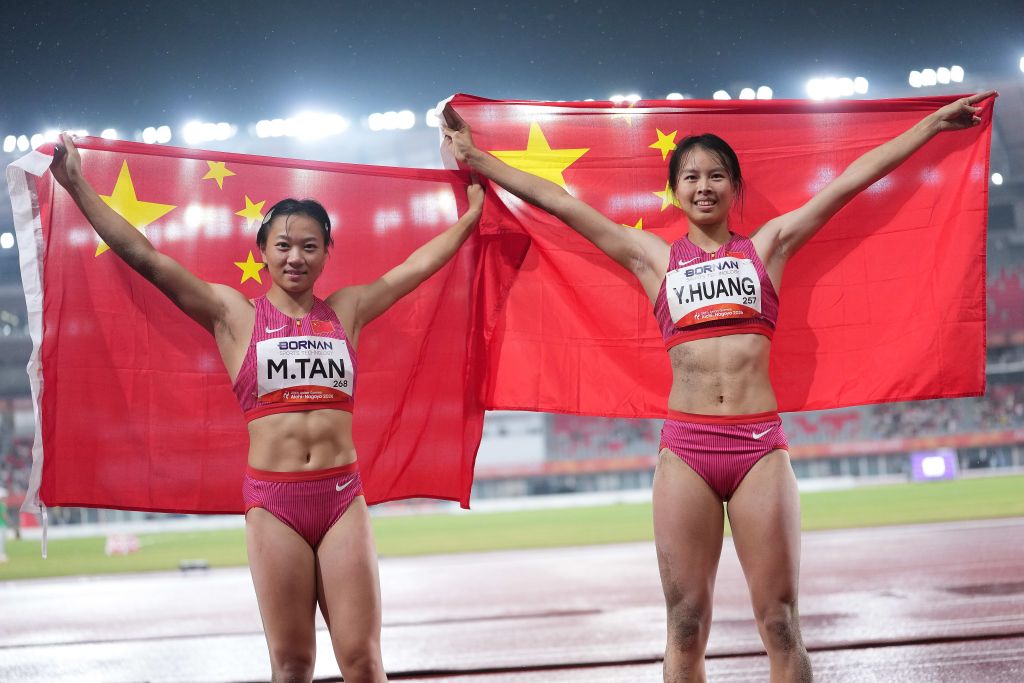 ag贵宾会拥有线上和线下多平台的娱乐场所相关图片