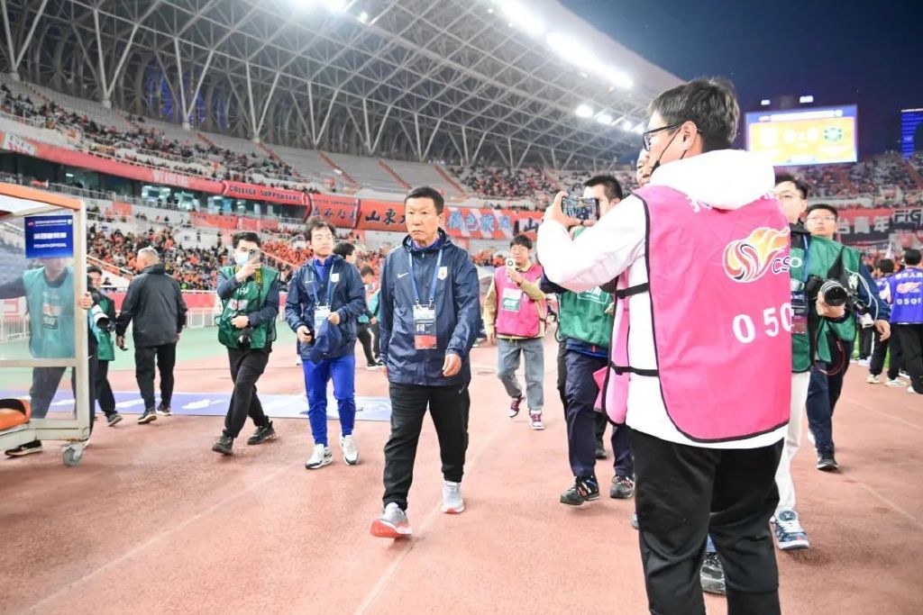 专业ag贵宾会拥有线上和线下多平台的娱乐场所服务