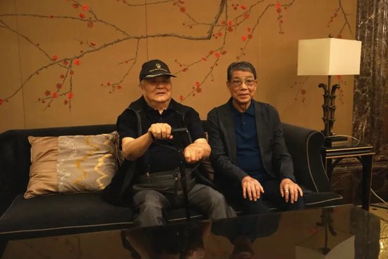 专业ag贵宾会拥有2000多名自主研发人员服务