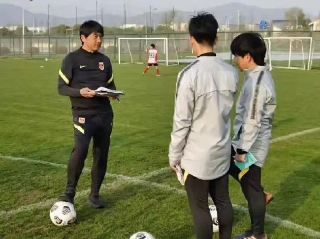 专业ag贵宾会拥有线上和线下多平台的娱乐场所服务