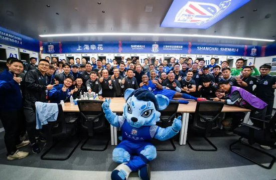 ag贵宾会拥有线上和线下多平台的娱乐场所展示图片
